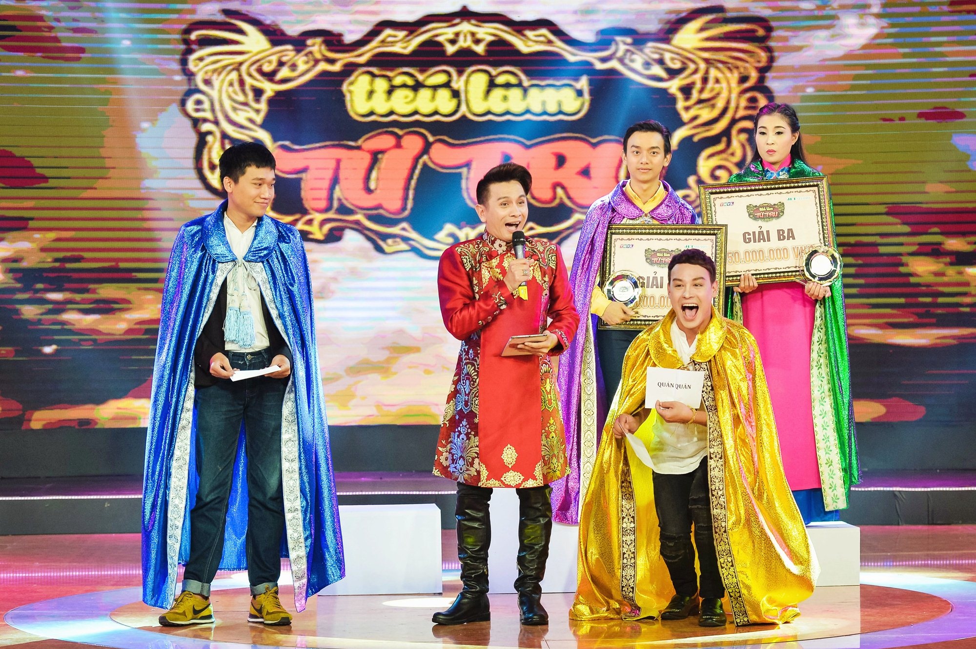 Chung kết cuộc thi Tiếu lâm tứ trụ ảnh 7 Chung ket cuoc thi Tieu lam tu tru anh 7