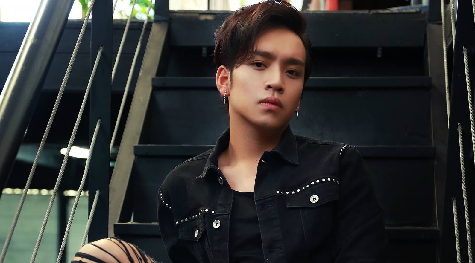 Nghe single La vi em - Bach Cong Khanh hinh anh