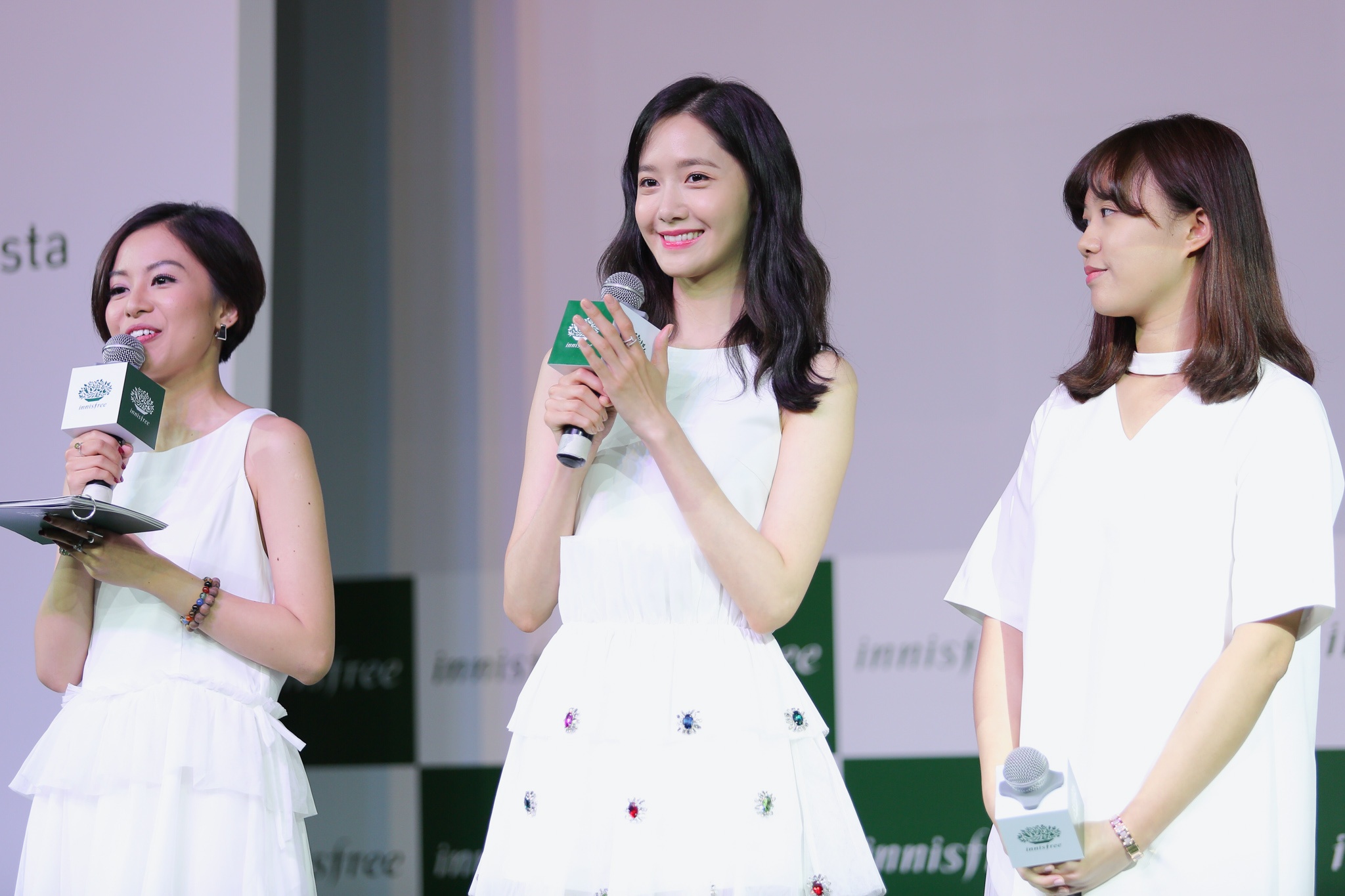 Yoona SNSD den Viet Nam anh 3