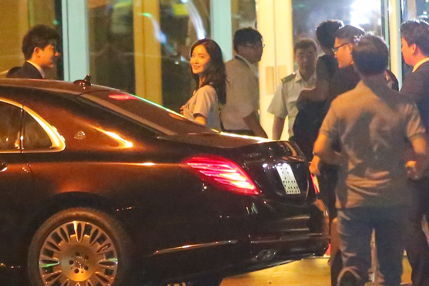 Yoona SNSD den Viet Nam anh 3