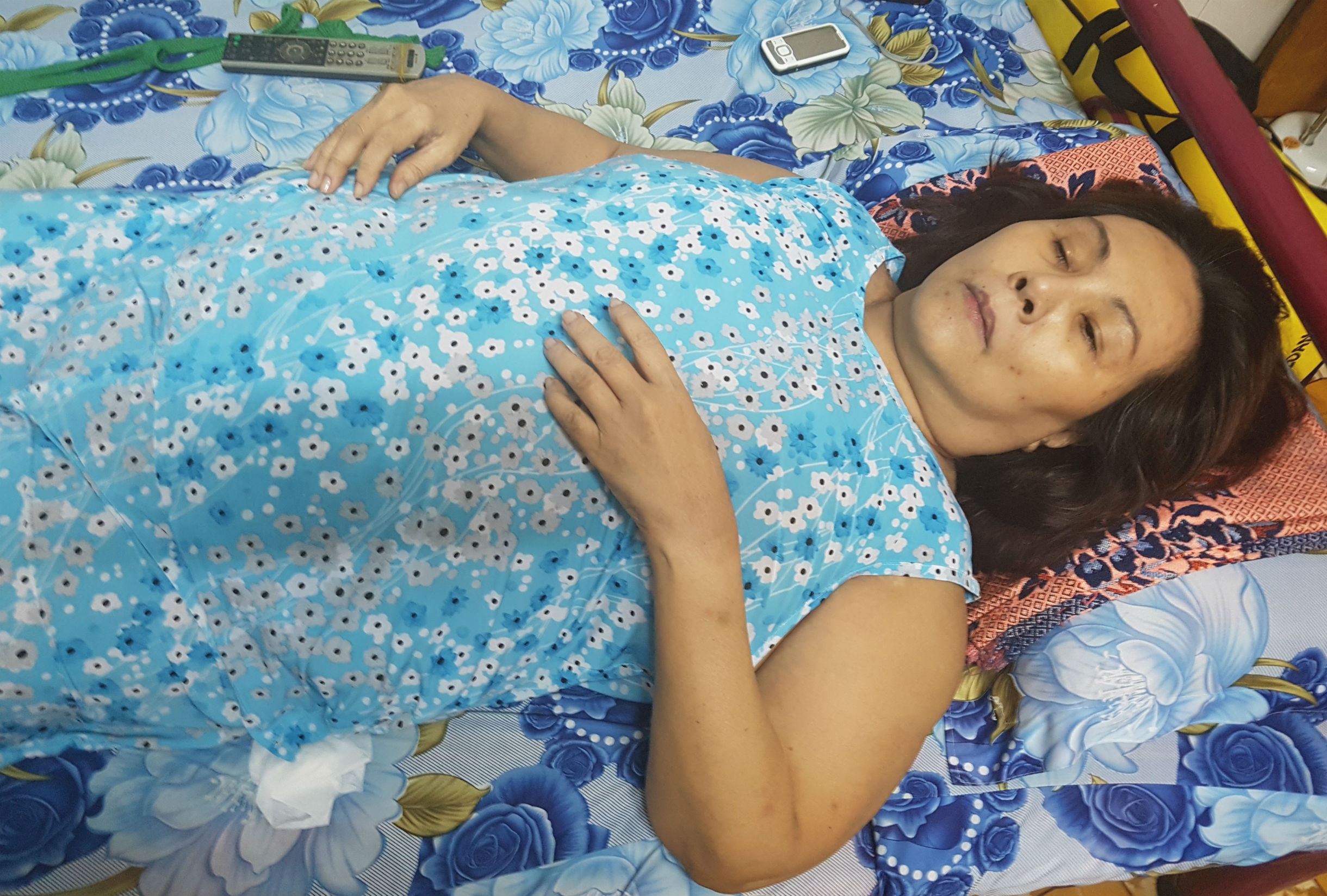 Nghe si Hoang Lan bi benh anh 1