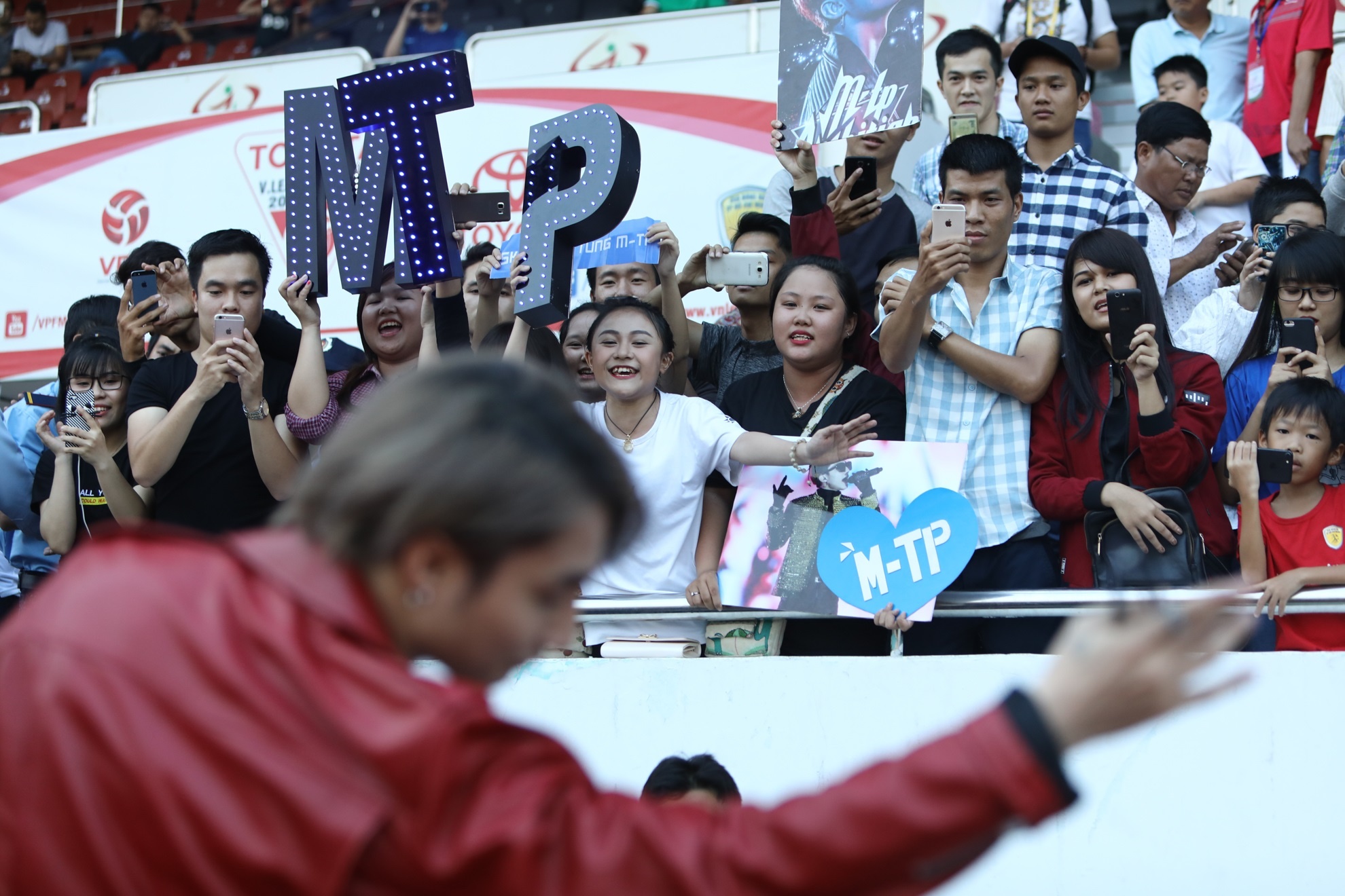 Son Tung MTP bieu dien o VLeague anh 5