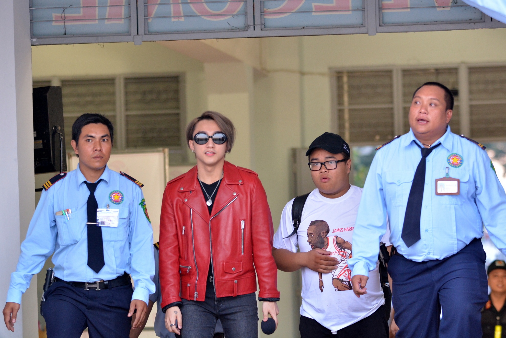 Son Tung MTP bieu dien o VLeague anh 1