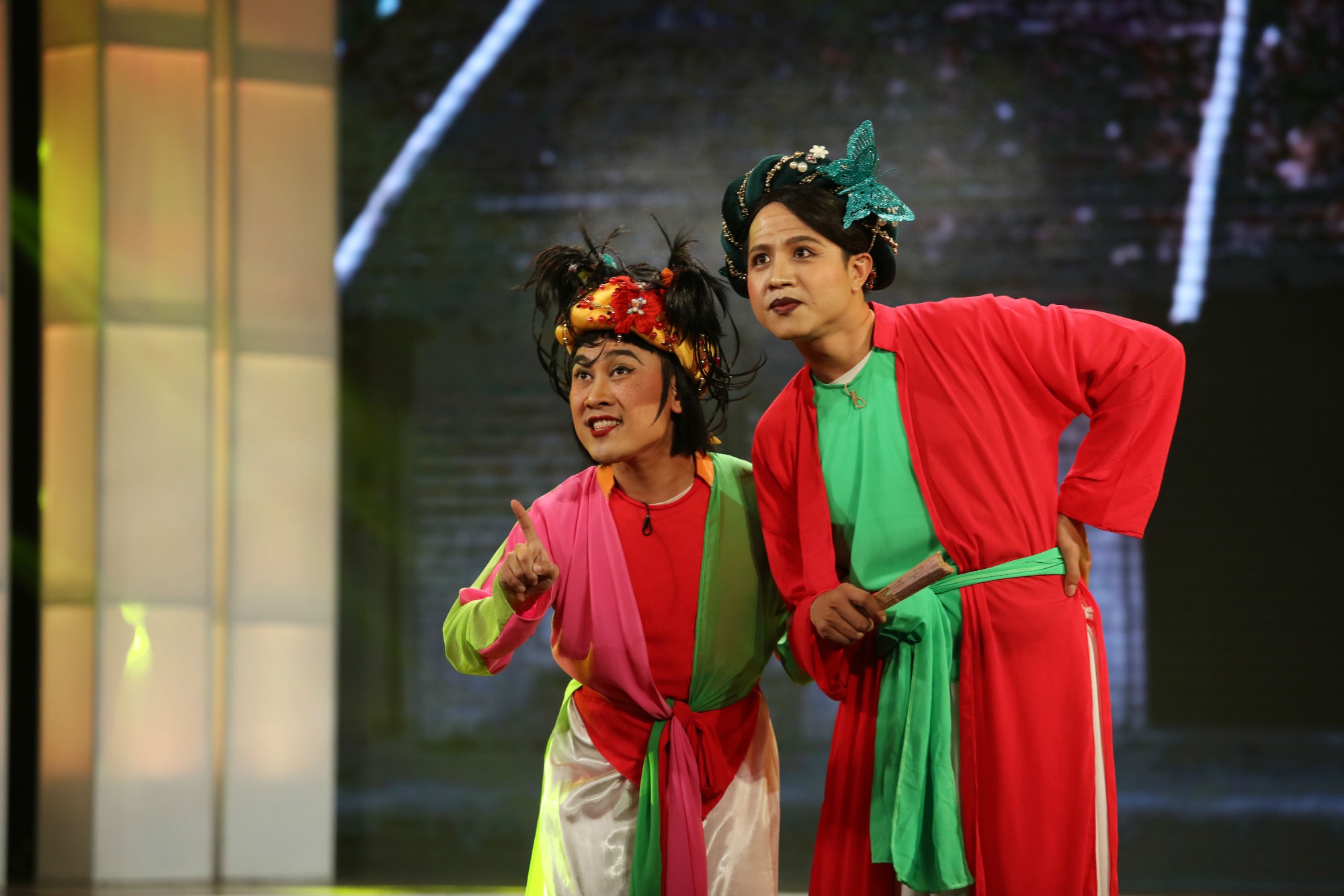 Tap 5 Cap doi hai huoc anh 1