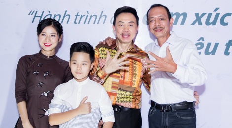 Dan dien vien 'Da co hoai lang' hao huc o buoi cong chieu som hinh anh