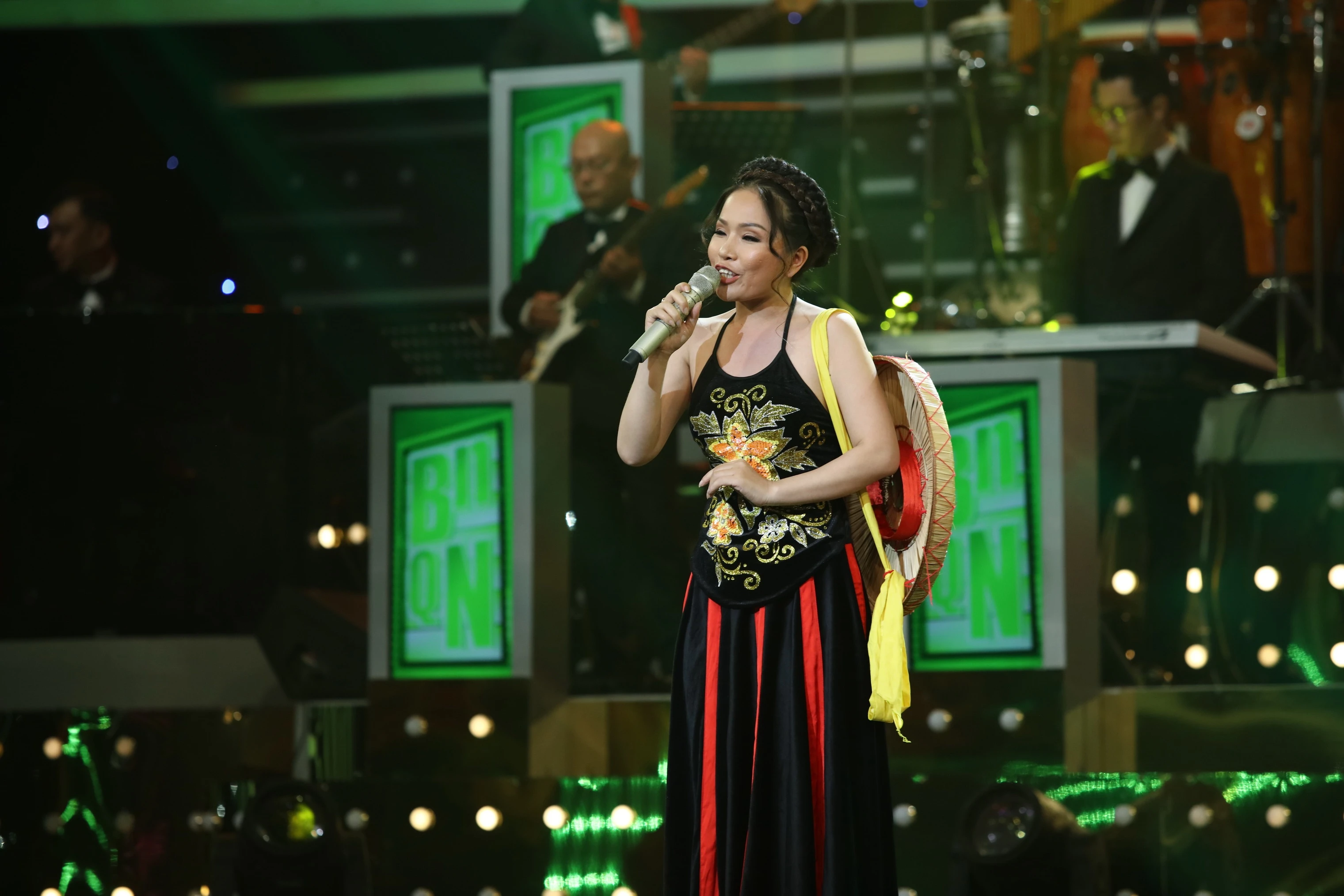 Tap 4 Ban nhac quyen nang anh 11