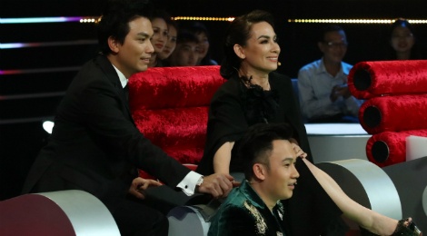 Phi Nhung hon ghen khi Manh Quynh khen thi sinh nu hinh anh
