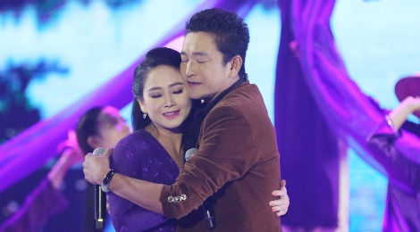 Phuong Thanh xuc dong vi moi tinh 10 nam cua NSUT Trong Phuc hinh anh