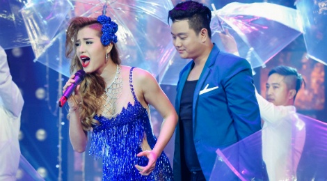 'Ca si Phuong Trinh Jolie co suc hap dan ca dan ong lan phu nu' hinh anh