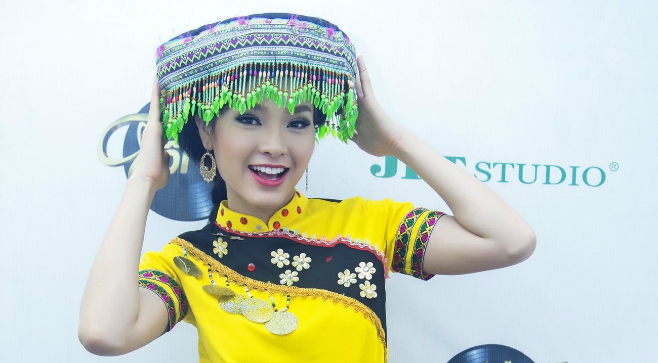 Phuong Trinh Jolie tao bao voi hit 60 nam cuoc doi hinh anh