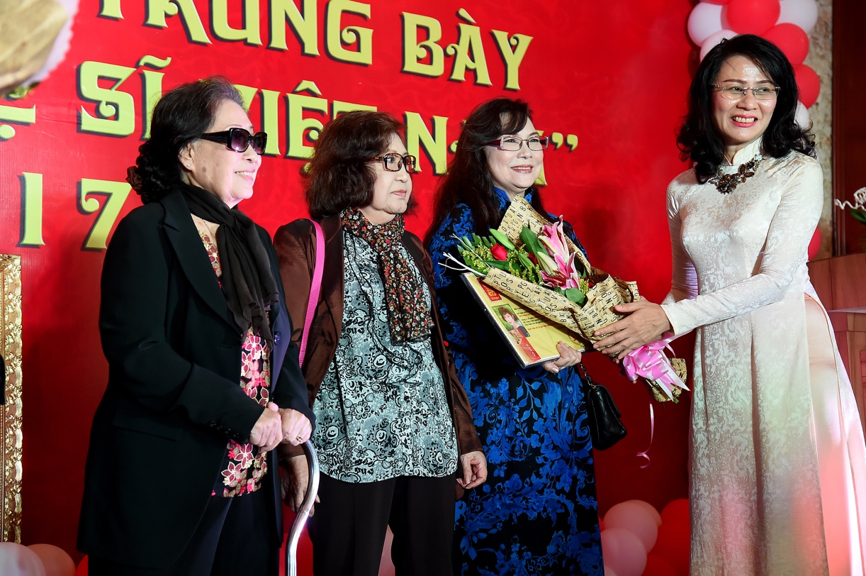 Tuong sap nghe si Viet anh 1