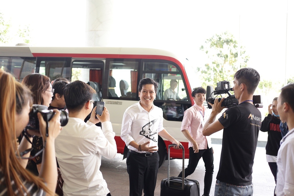 Ca si giau mat mua 3 anh 1