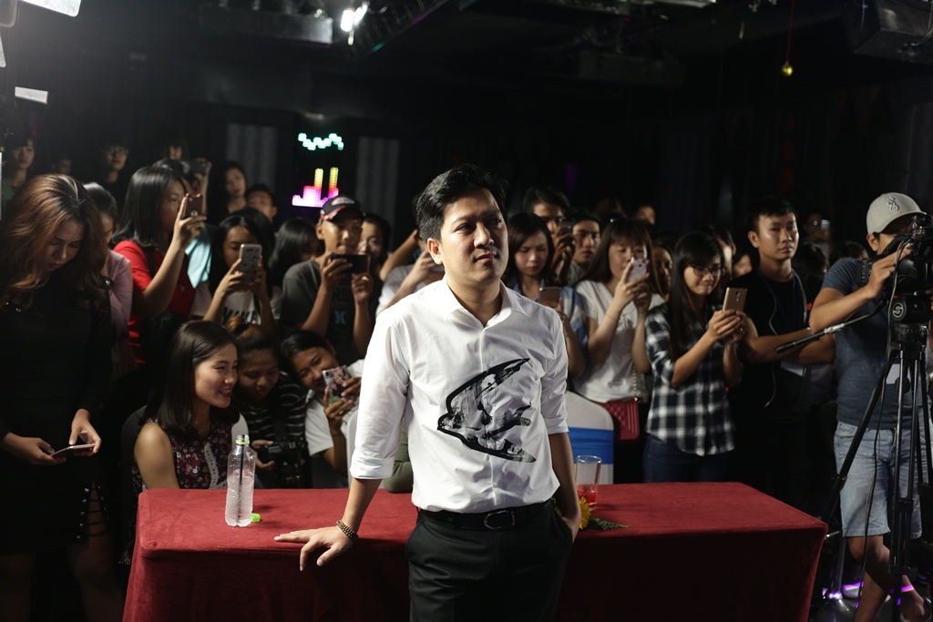 Ca si giau mat mua 3 anh 6