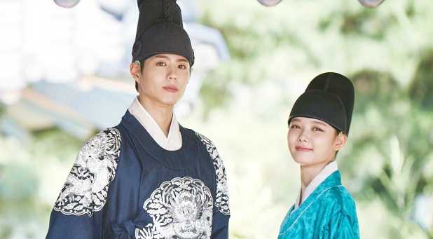 Trailer May hoa anh trang hinh anh