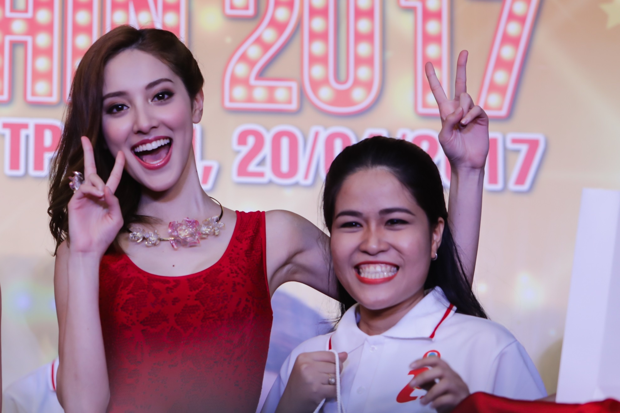 Hoa hau Hong Kong sang Viet Nam anh 4