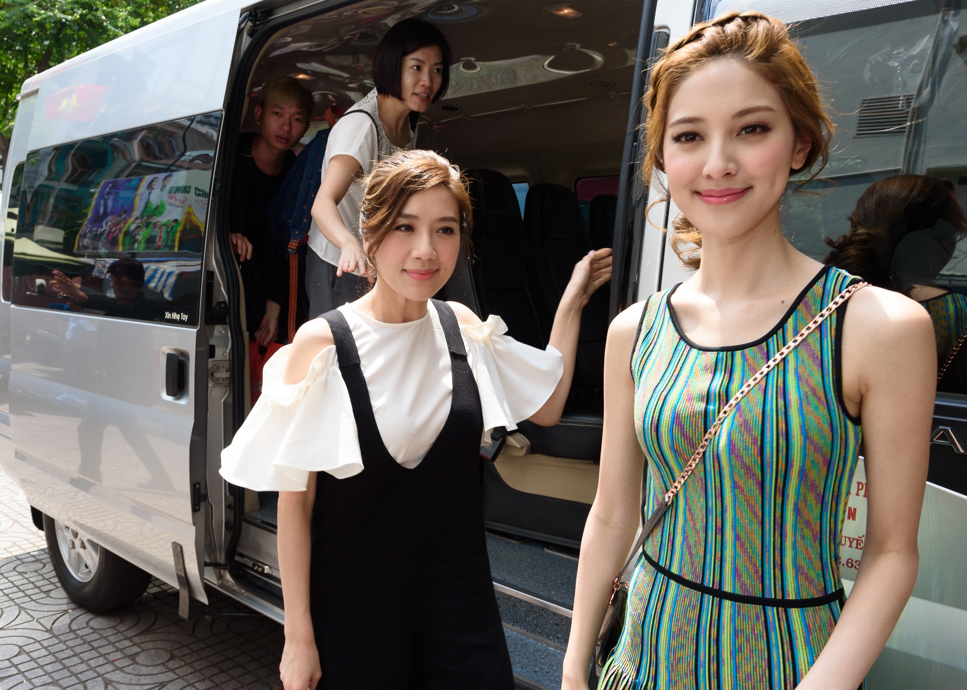 Hoa hau Hong Kong sang Viet Nam anh 1