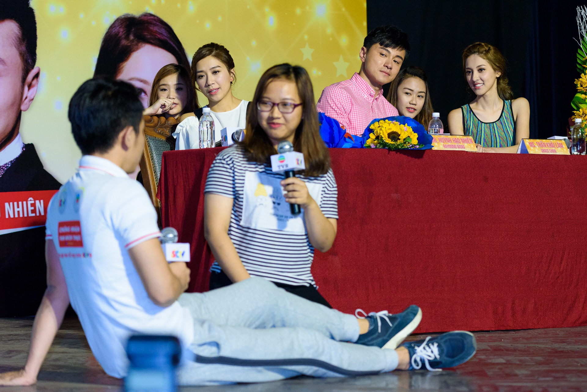 Hoa hau Hong Kong sang Viet Nam anh 13