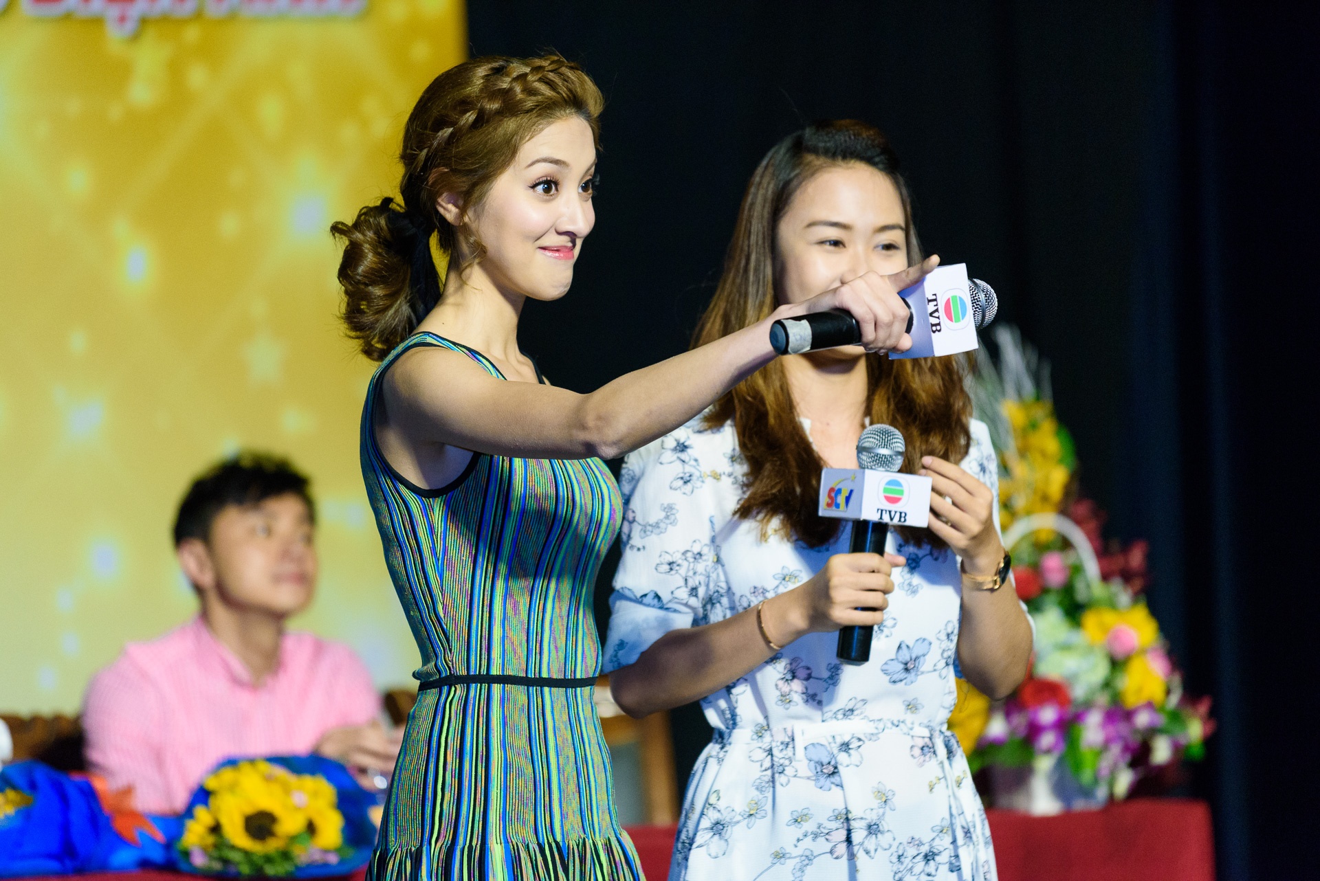 Hoa hau Hong Kong sang Viet Nam anh 10