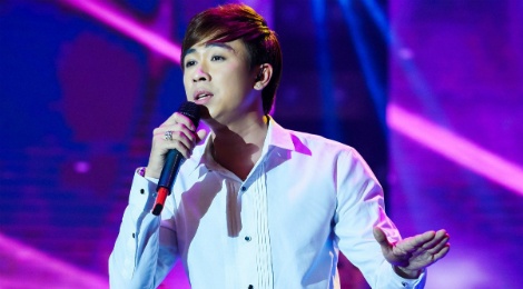 Ho Viet Trung am giai 20 trieu dong khi hat 'Con duong xua em di' hinh anh