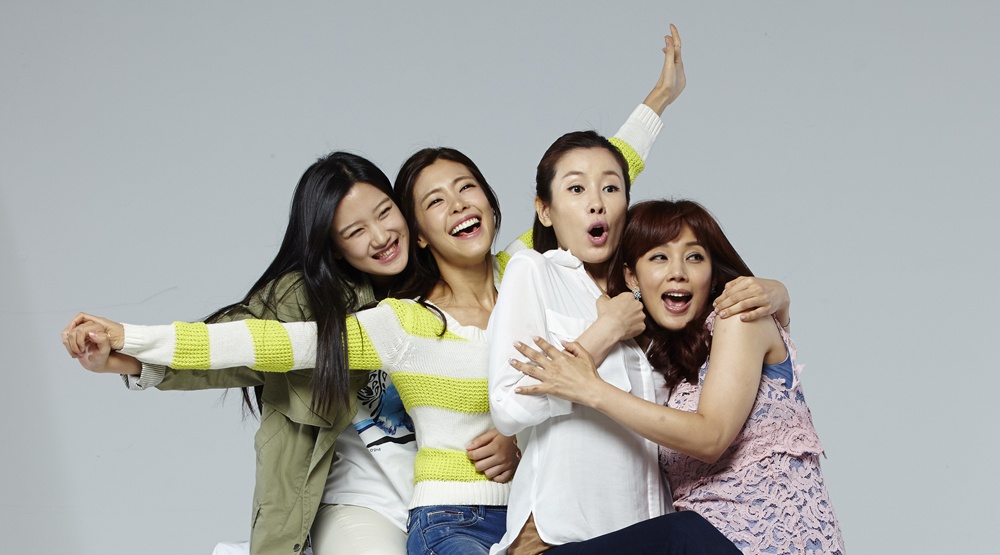 Bộ phim Mẹ con gái và những chàng rể  ảnh 2 Bo phim Me con gai va nhung chang re anh 2