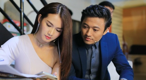 Quy Binh – Anh Thu ngoi ghe nong cuoc thi tuyen dien vien tre hinh anh