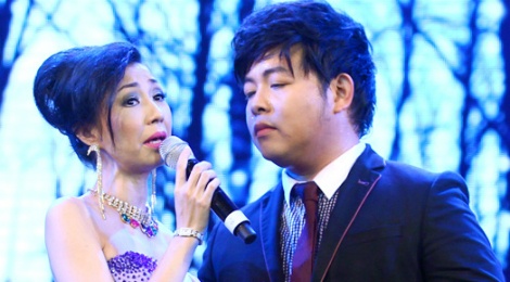 Ha My thay Minh Tuyet song ca voi Quang Le hinh anh