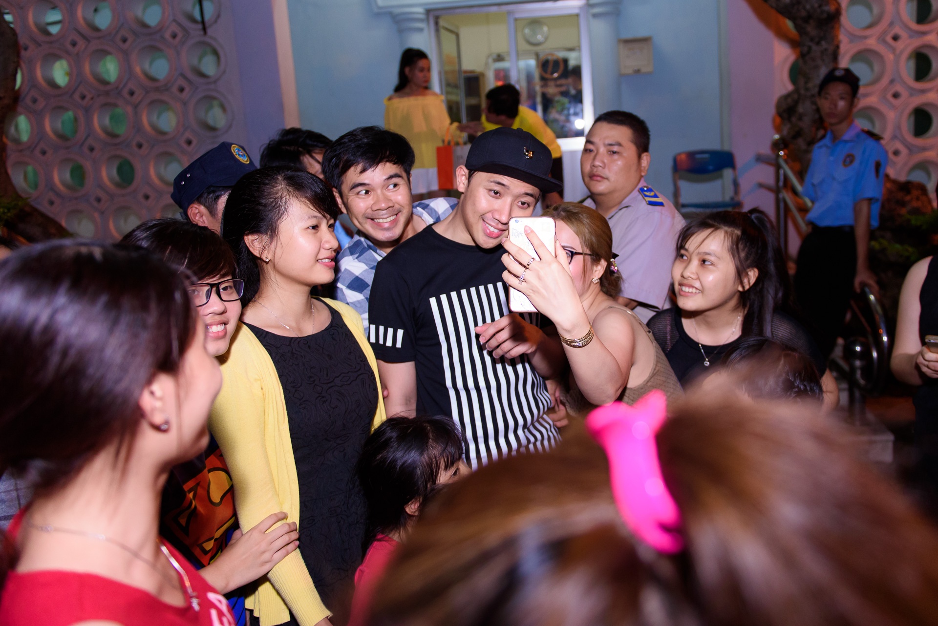 Tran Thanh bi cam cua anh 3