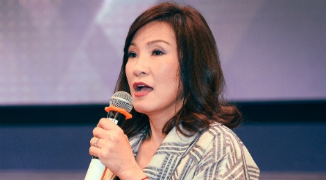 Hong Dao: 'Toi khong gianh giat chuong trinh voi Viet Huong' hinh anh