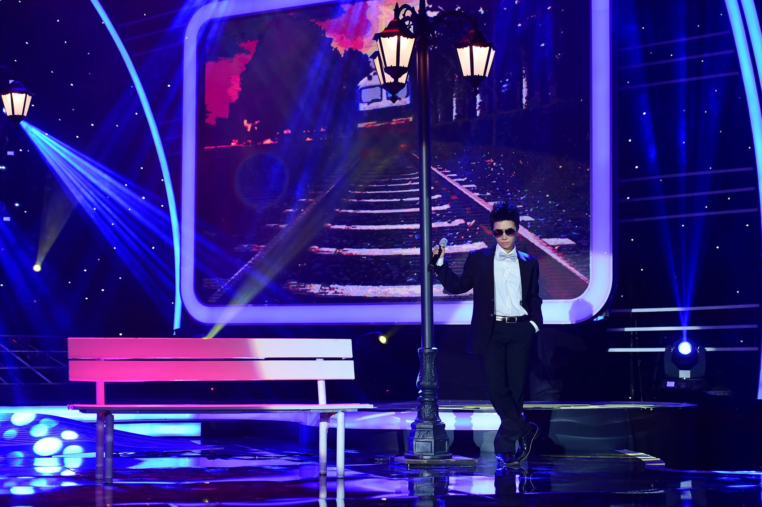 Tap 2 Guong mat than quen anh 9