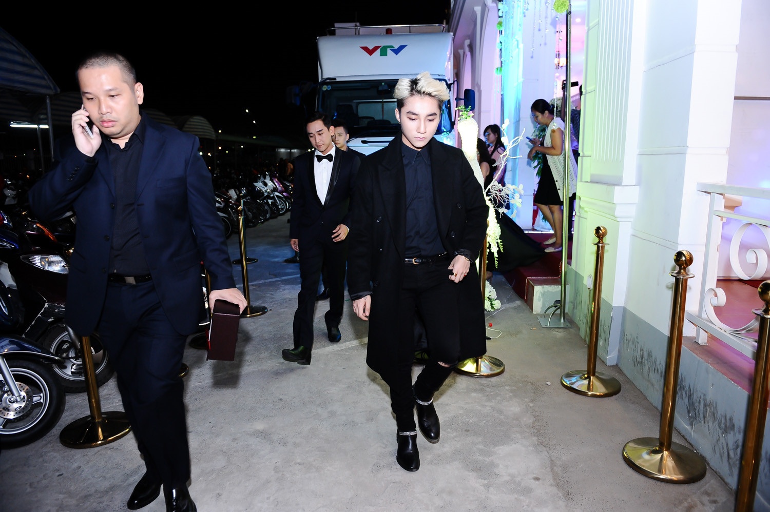 Nghe si Viet den tre su kien anh 12