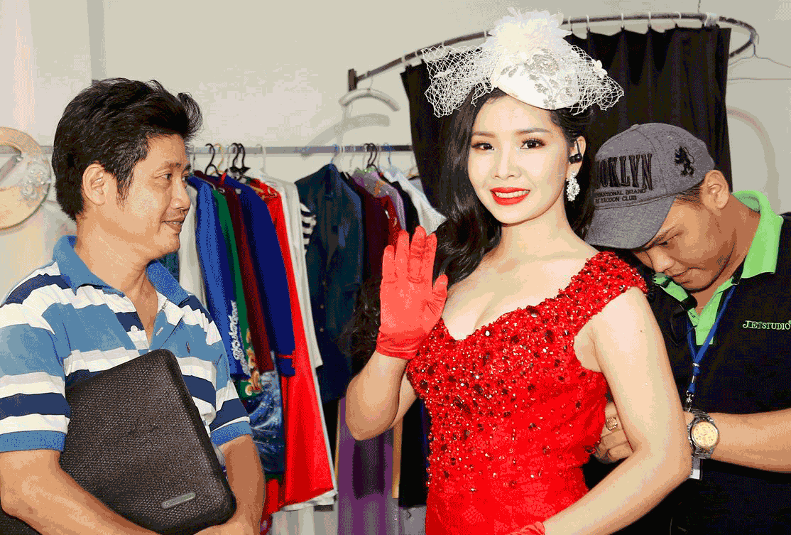 Mai Xuan Thy hat ve doi ca si hinh anh