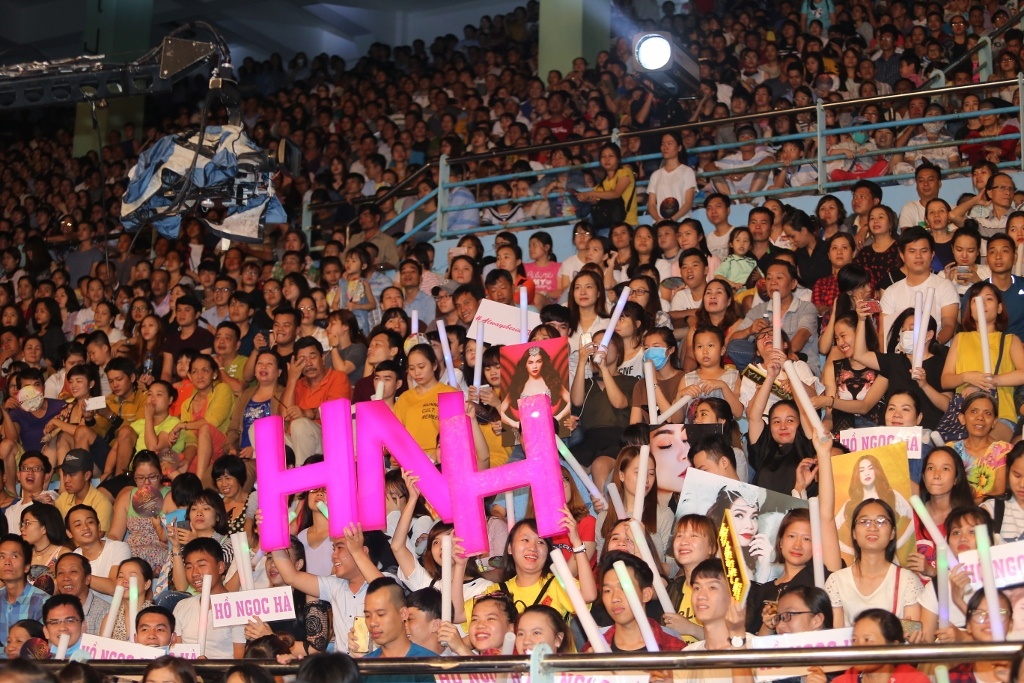 Minh Hằng tố Hà Hồ chèn ép ảnh 9 Minh Hang to Ha Ho chen ep anh 9