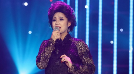 Hoang Yen Chibi bi che gia khong giong 'Nu hoang sau muon' Giao Linh hinh anh