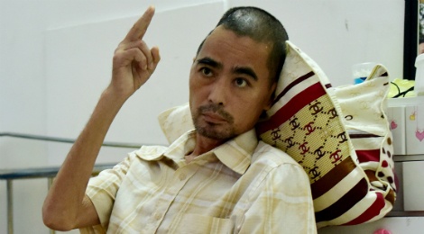 Nguyen Hoang ngay cang yeu, gia dinh cang thang va lo lang hinh anh