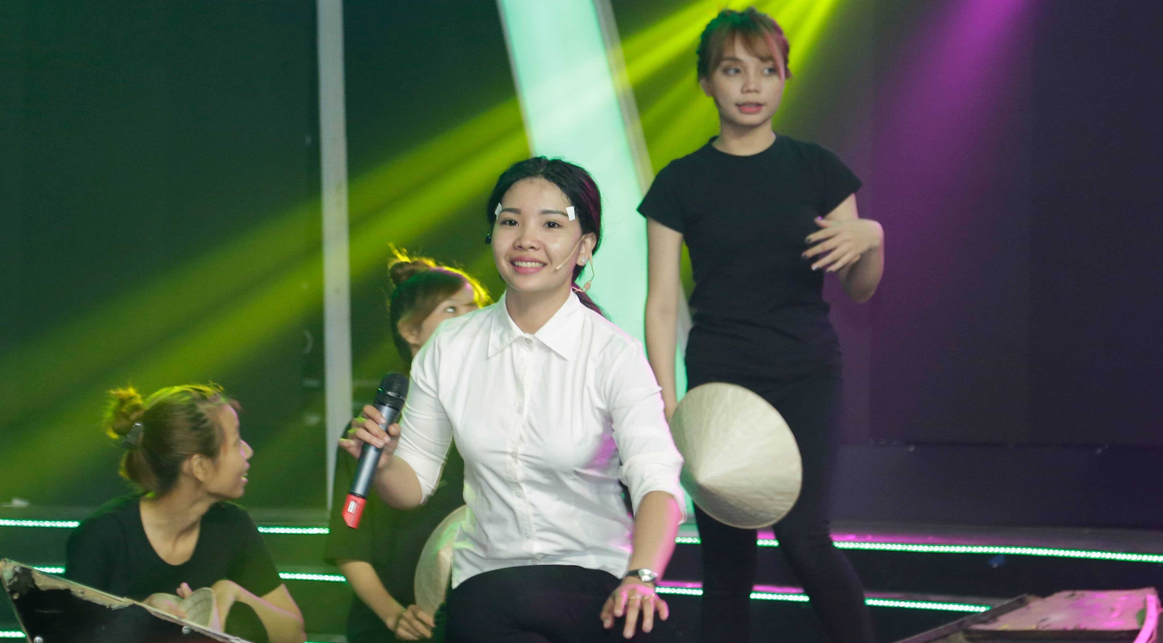 Cuoc doi bat hanh cua Mai Xuan Thy o Sao noi ngoi hinh anh