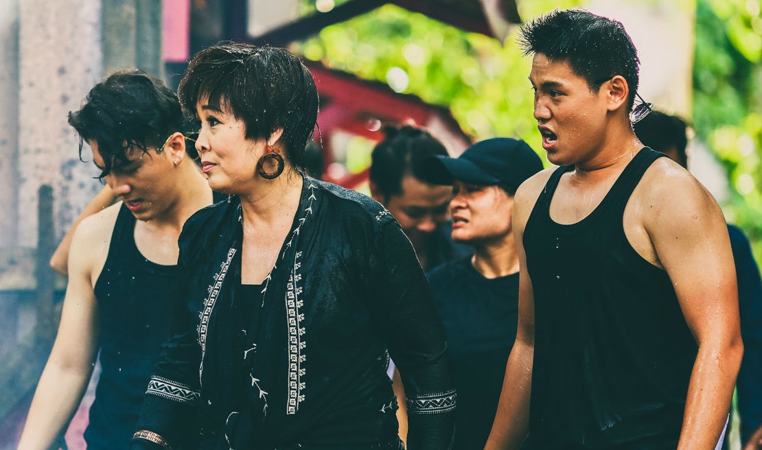 NSND Hong Van trai long ve tinh hinh kho khan cua san khau hinh anh