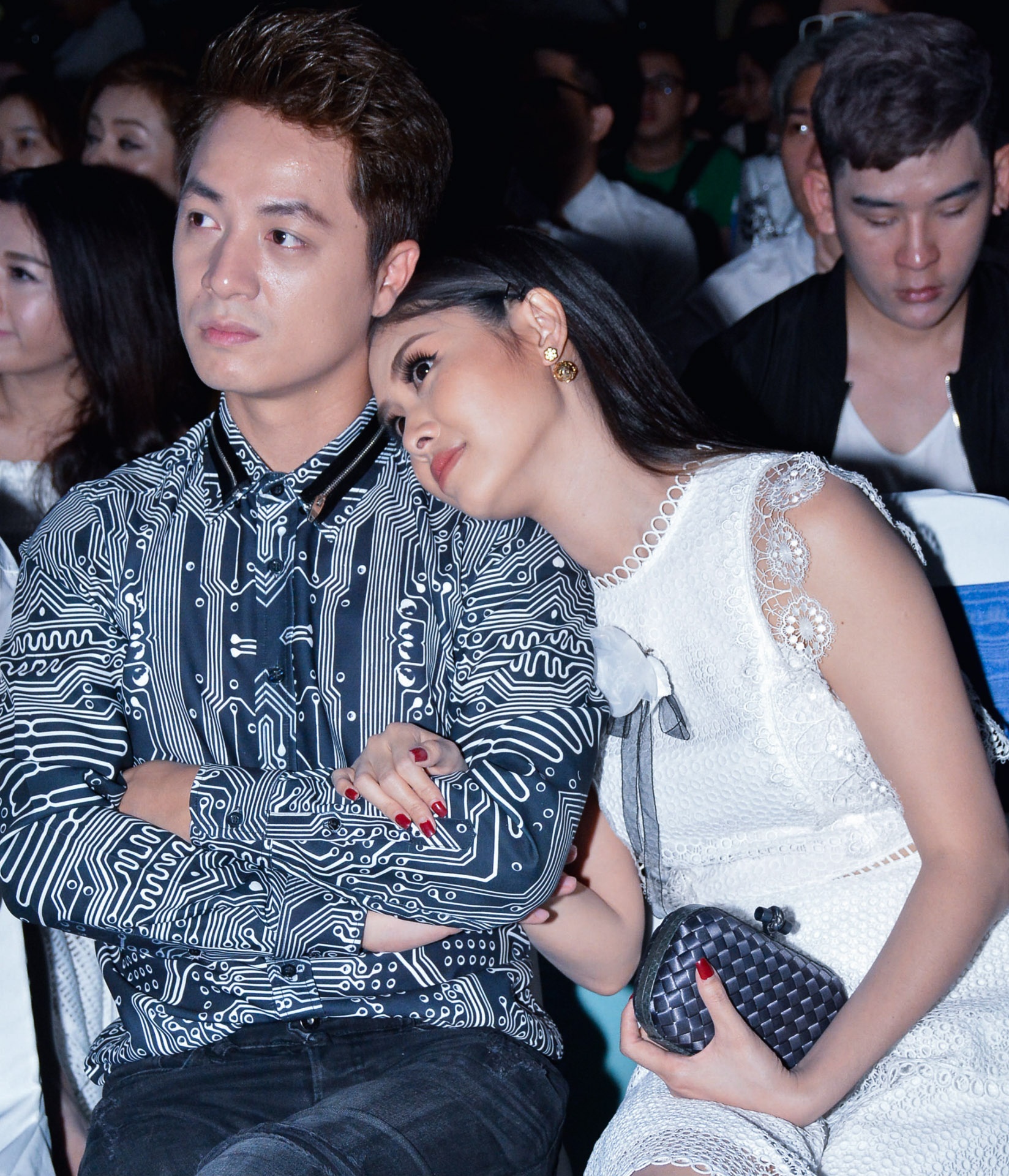 Trang Pháp ra MV Đừng để con một mình ảnh 9 Trang Phap ra MV Dung de con mot minh anh 9