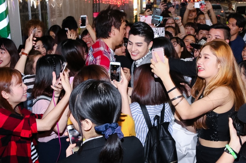 Noo Phước Thịnh họp fan ở Nhật ảnh 8 Noo Phuoc Thinh hop fan o Nhat anh 8