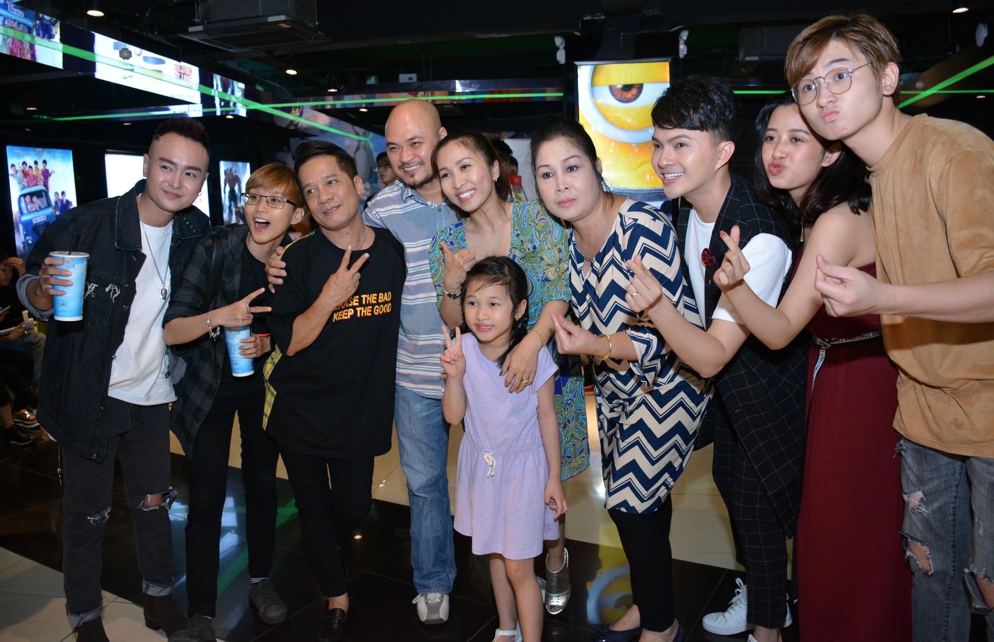 Bo phim Xom tro 3D anh 9