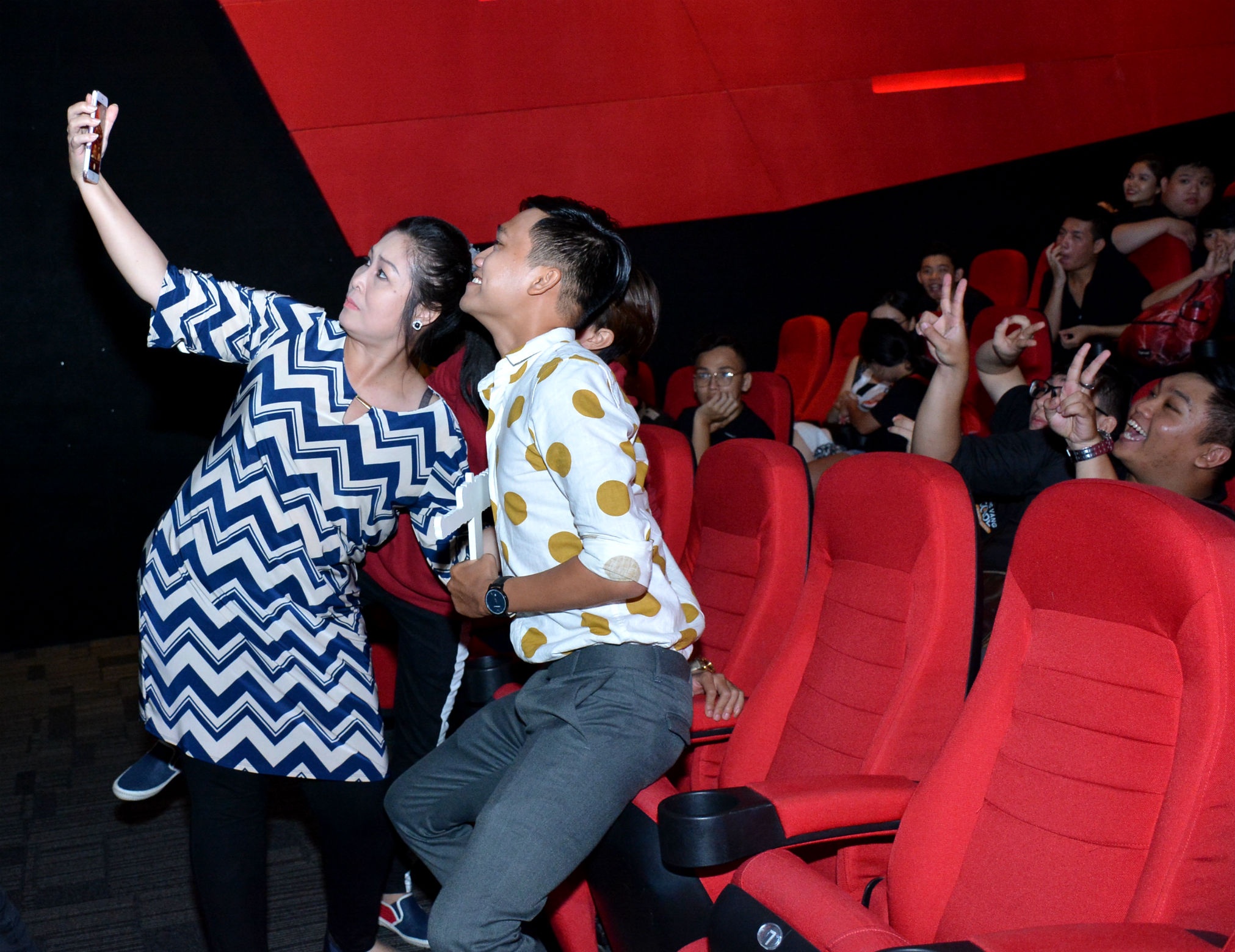 Bo phim Xom tro 3D anh 10