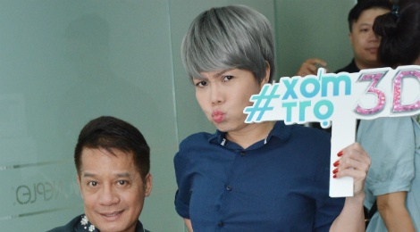 Viet Huong muon quan ao ong xa mac de giao luu voi nguoi ham mo hinh anh