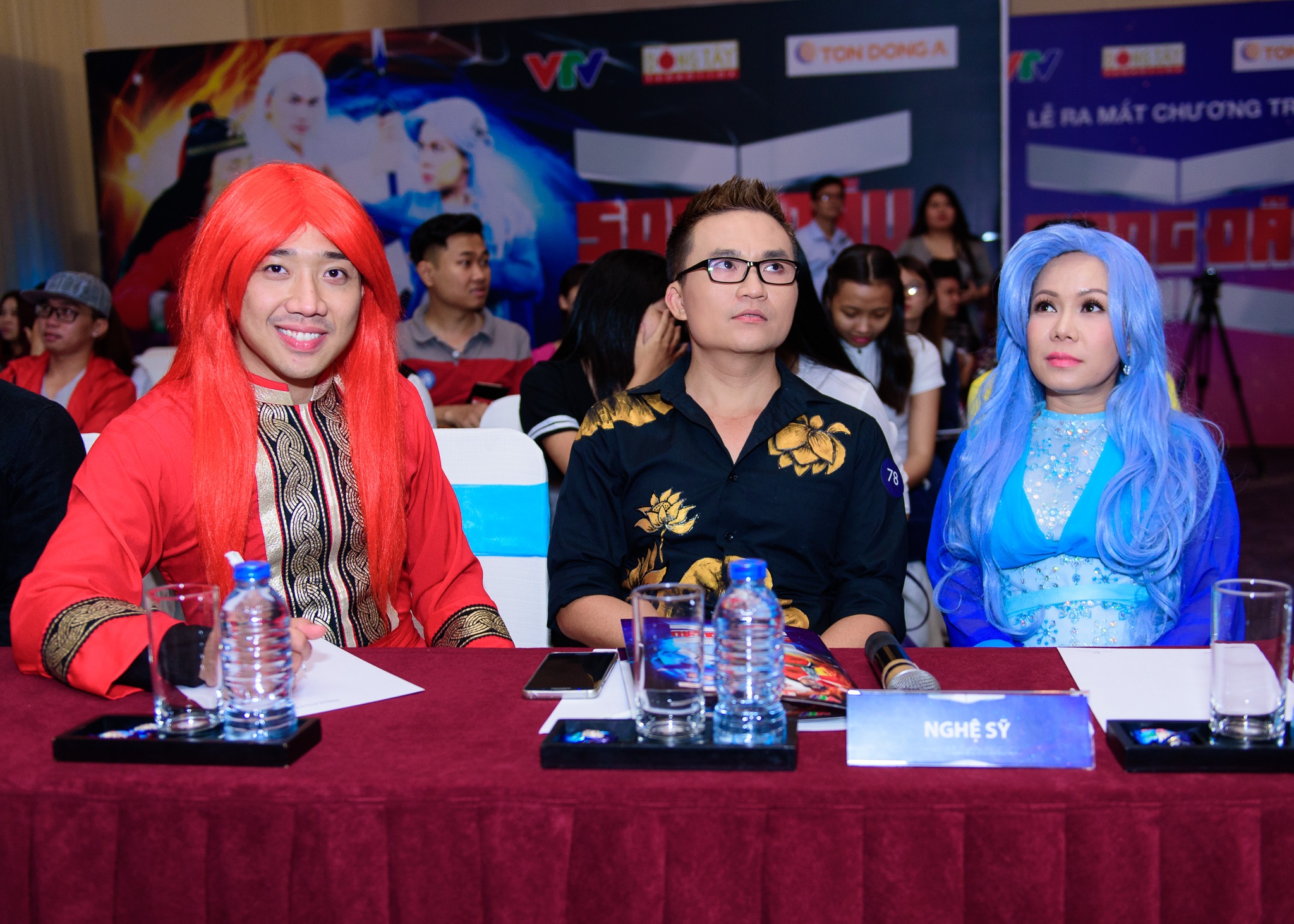 Dai Nghia dat show lam MC anh 3