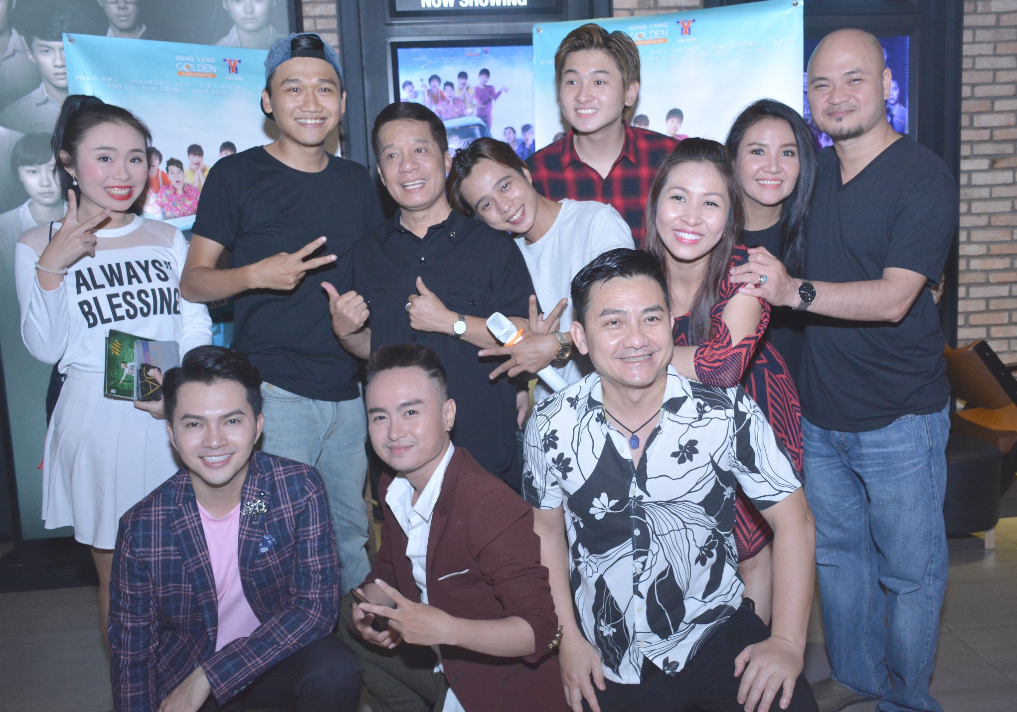 Phim dien anh Xom tro 3D anh 13