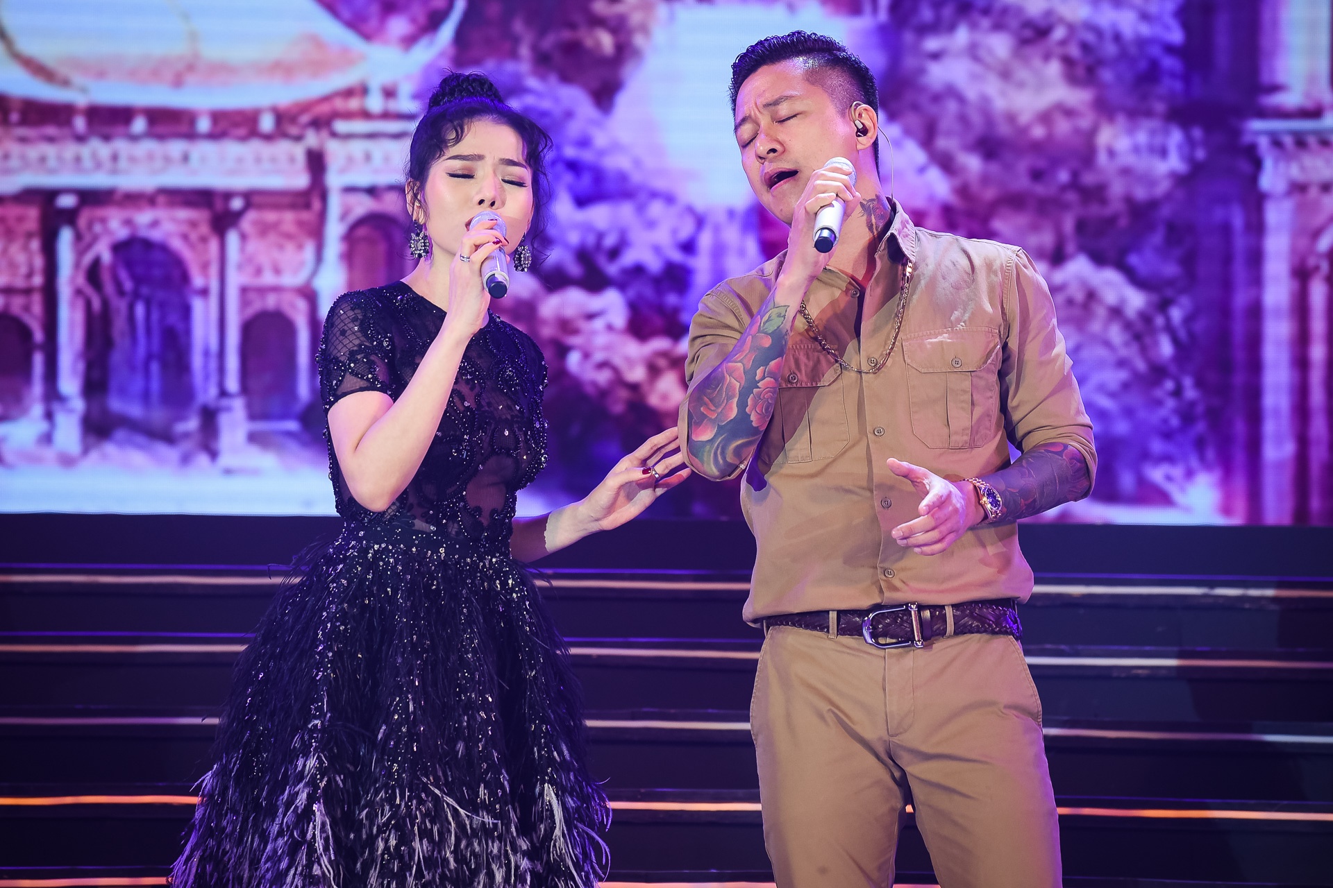 Mỹ Tâm biểu diễn Đâu chỉ riêng em ảnh 8 My Tam bieu dien Dau chi rieng em anh 8