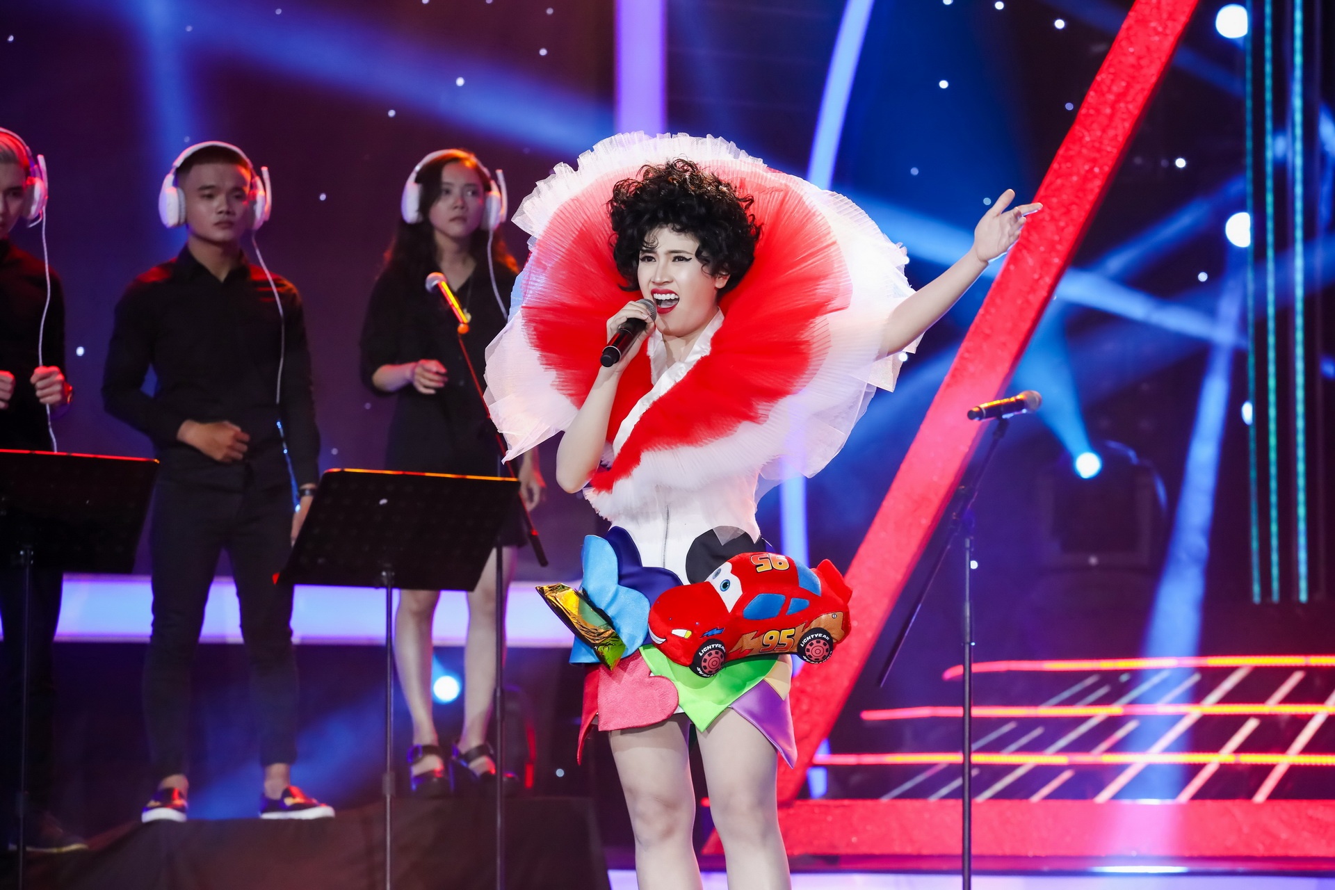 Review cac tiet muc du thi trong tap 12 hinh anh