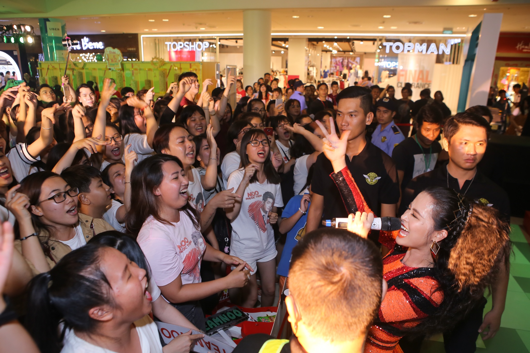 Noo Phước Thịnh trách fan Đông Nhi ảnh 3 Noo Phuoc Thinh trach fan Dong Nhi anh 3