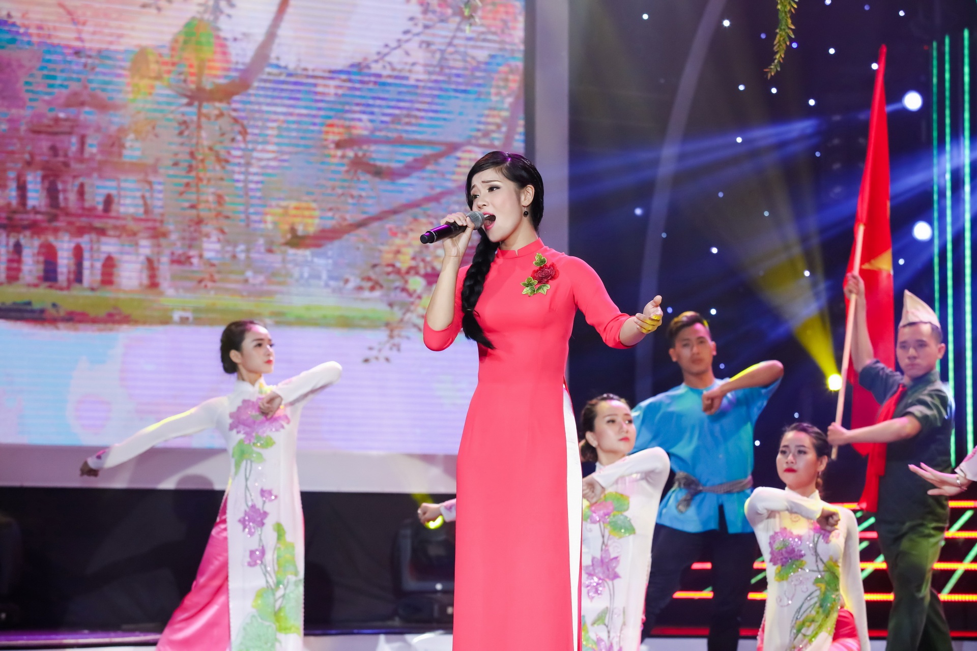 Chung ket Guong mat than quen anh 2