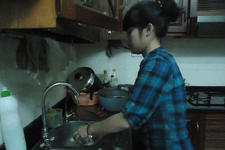 Mua dat xay nha tu luong giup viec theo gio hinh anh