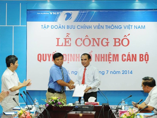 Pho Tong giam doc MobiFone duoc giao 'cheo lai' VinaPhone hinh anh