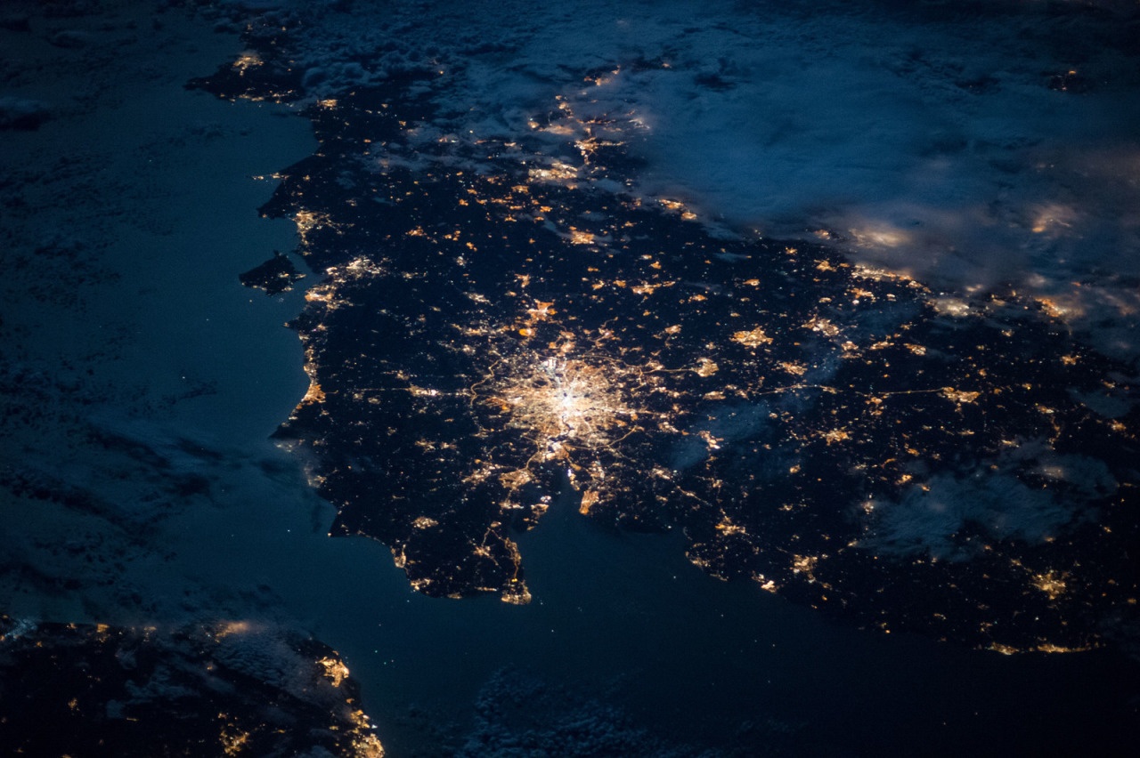 Hinh anh cac thanh pho lon tung duoc ghi hinh tu ve tinh ISS hinh anh